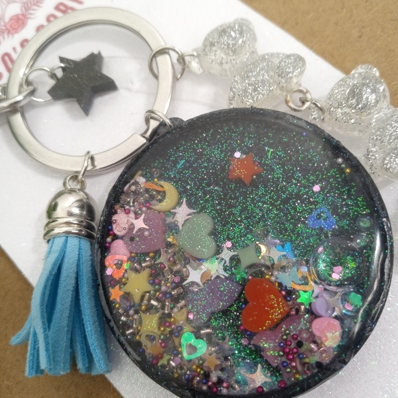 Fun liquid waterfall shaker resin keychain - Picture 10 of 16